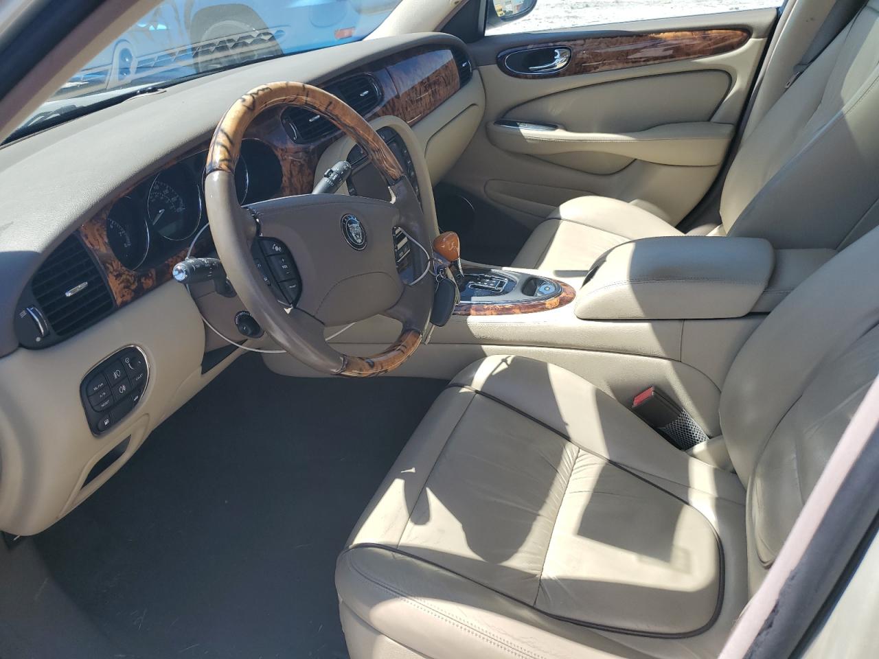 2007 Jaguar Xj8 L VIN: SAJWA79B77SH18393 Lot: 55820805