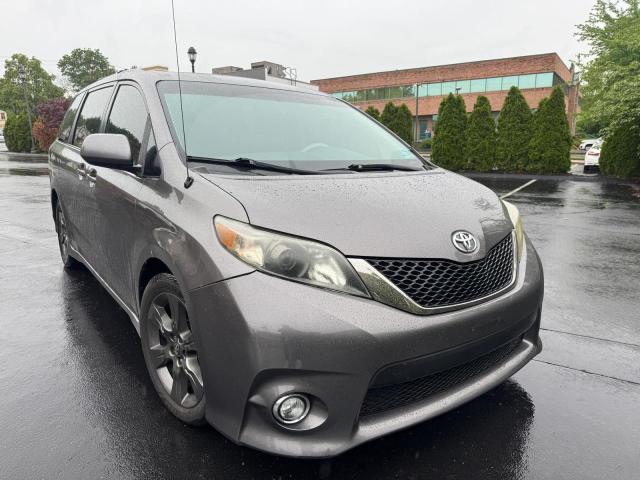 Minivans TOYOTA SIENNA 2012 Gray