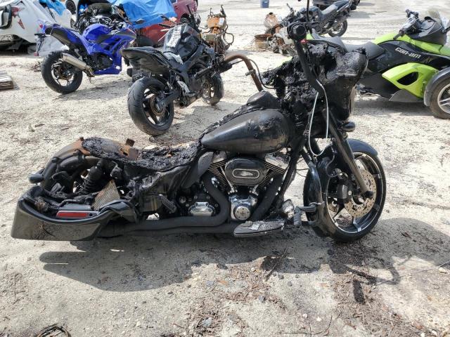 2011 Harley-Davidson Flhx 