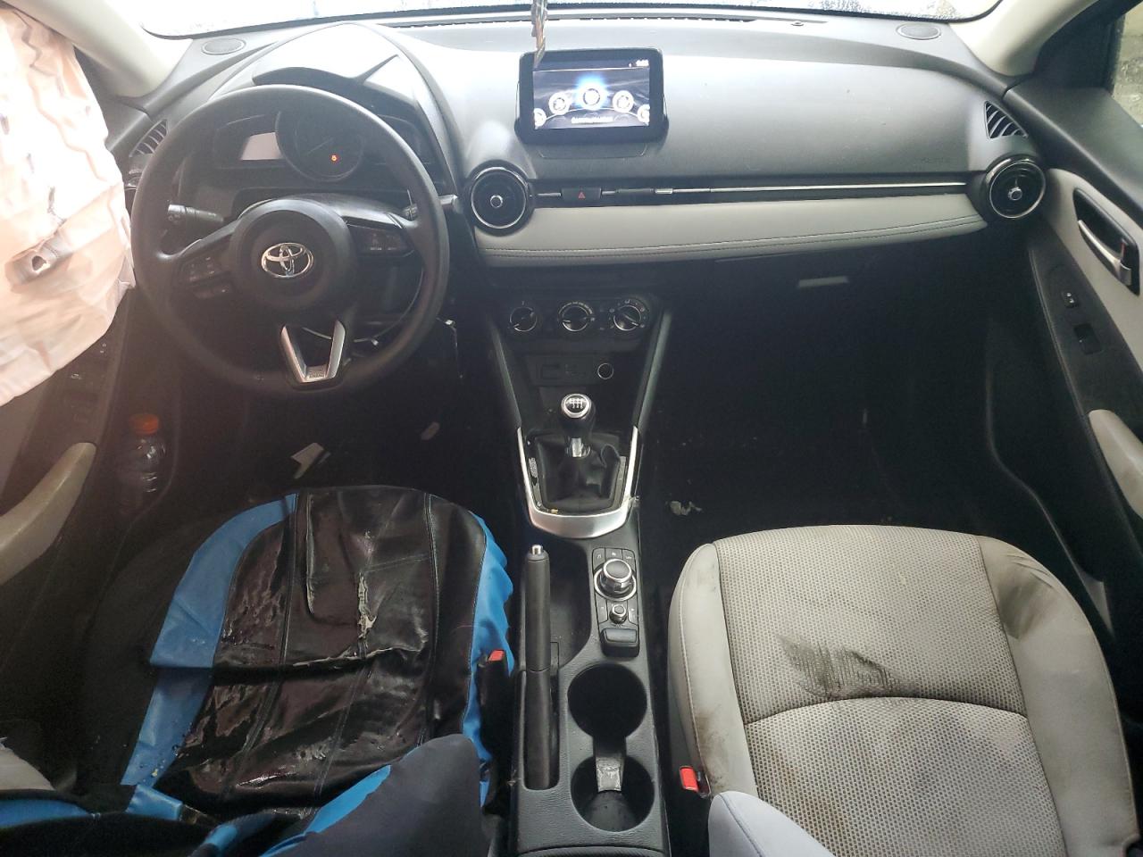 2019 Toyota Yaris L VIN: 3MYDLBYV0KY505387 Lot: 56335365