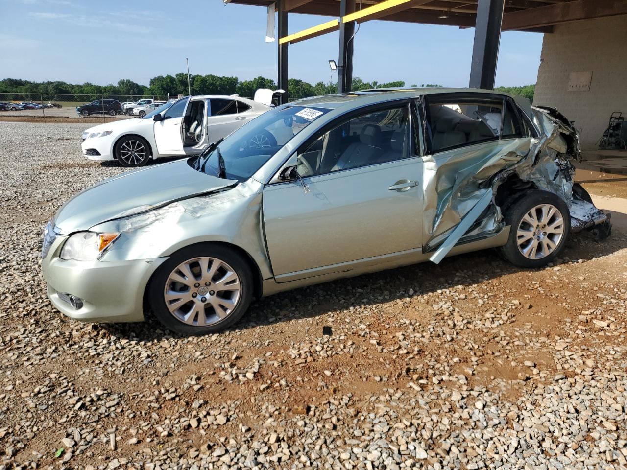 2008 Toyota Avalon Xl for Sale in Tanner, AL - All Over