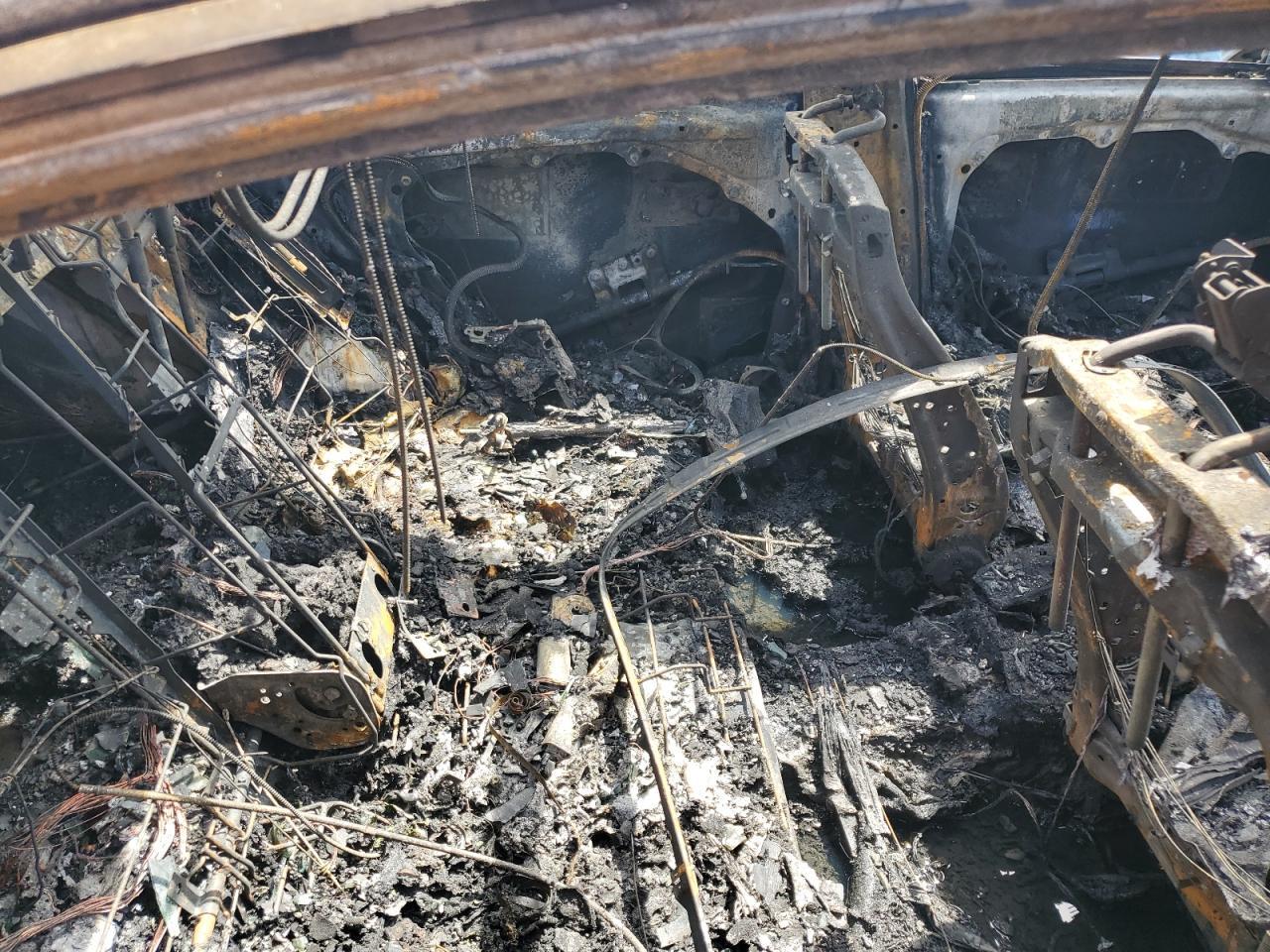 KMHGN4JE0FU091477 2015 Hyundai Genesis 3.8L