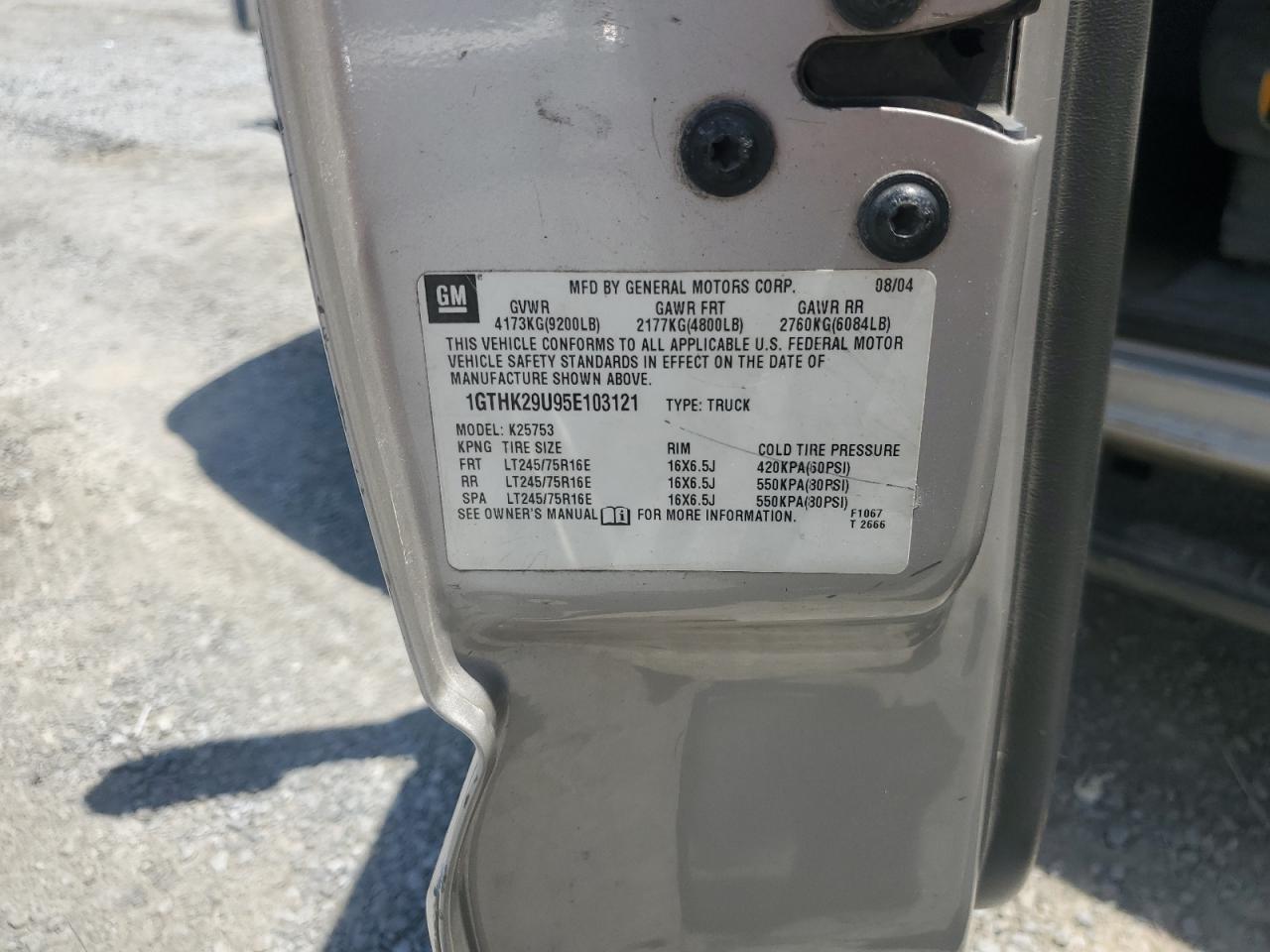 2005 GMC Sierra K2500 Heavy Duty VIN: 1GTHK29U95E103121 Lot: 57219545