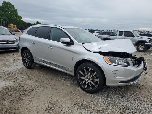  VOLVO XC60 2015 Srebrny