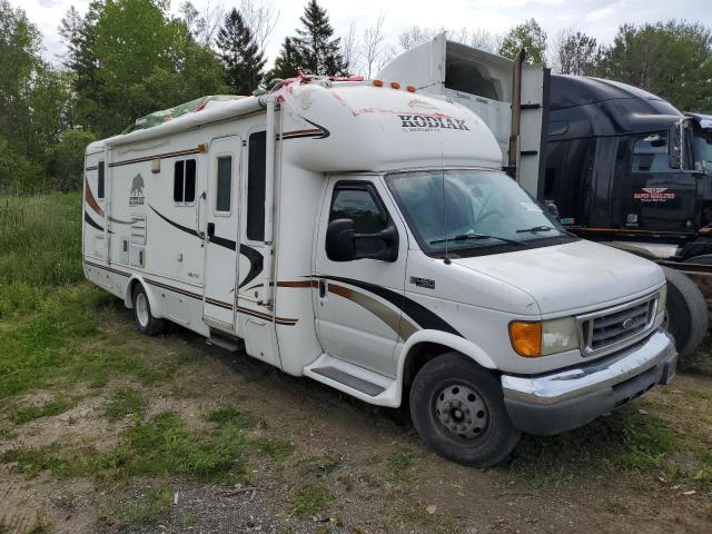 2005 Ford Econoline E450 Super Duty Cutaway Van