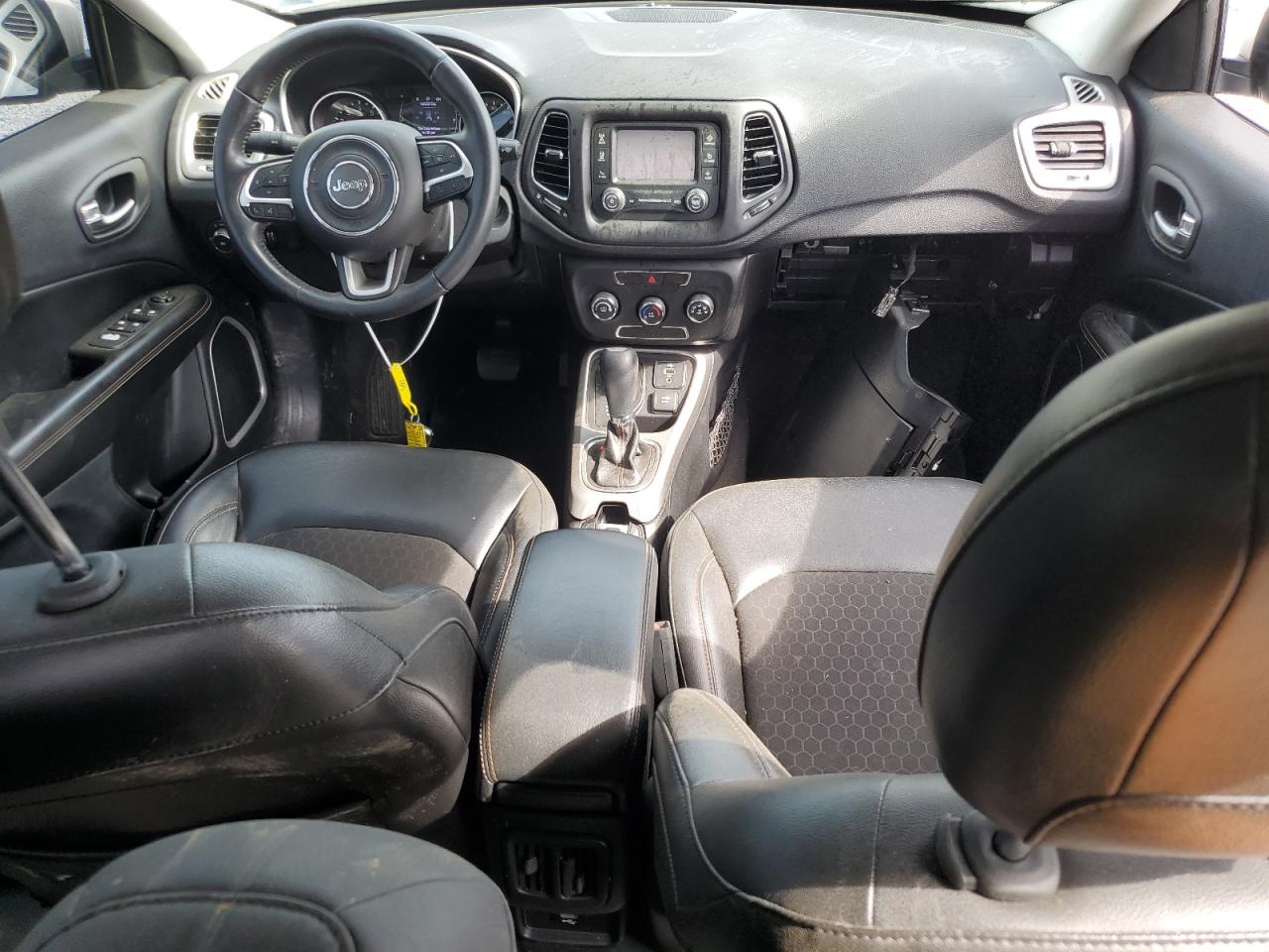2018 Jeep Compass Latitude VIN: 3C4NJDBB2JT282705 Lot: 55019775