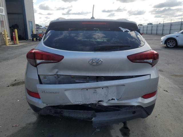  HYUNDAI TUCSON 2016 Srebrny