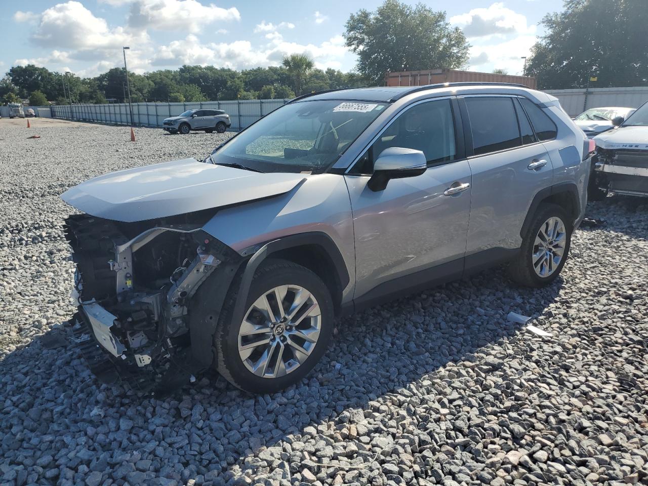 2020 Toyota Rav4 Limited for Sale in Apopka, FL - Front End