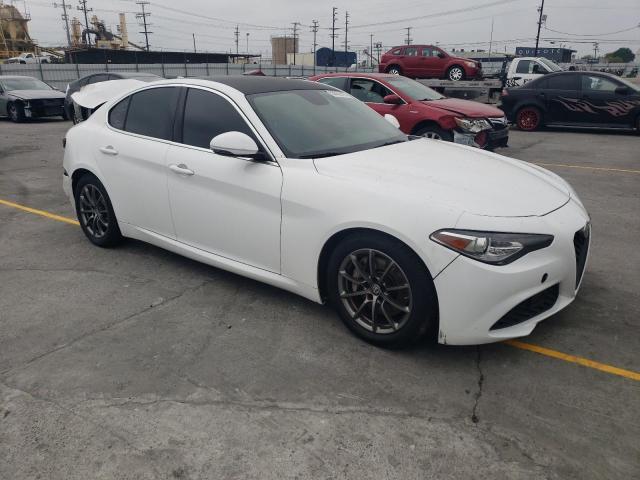  ALFA ROMEO GIULIA 2018 Biały