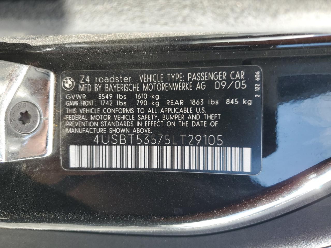 2005 BMW Z4 3.0 VIN: 4USBT53575LT29105 Lot: 56063165