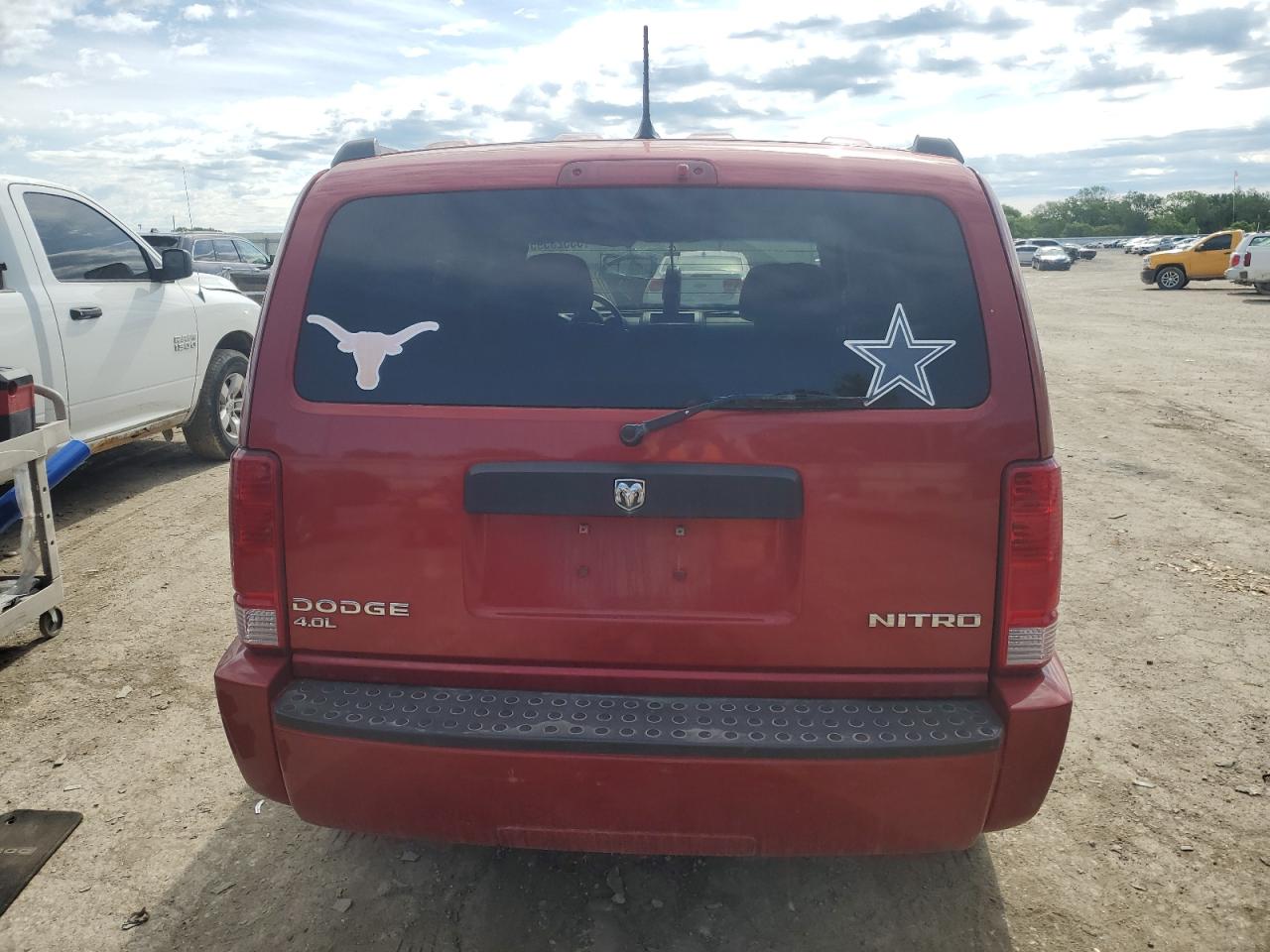 2011 Dodge Nitro Heat VIN: 1D4PT4GX4BW504795 Lot: 55523595