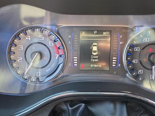 Sedans CHRYSLER 200 2015 Silver