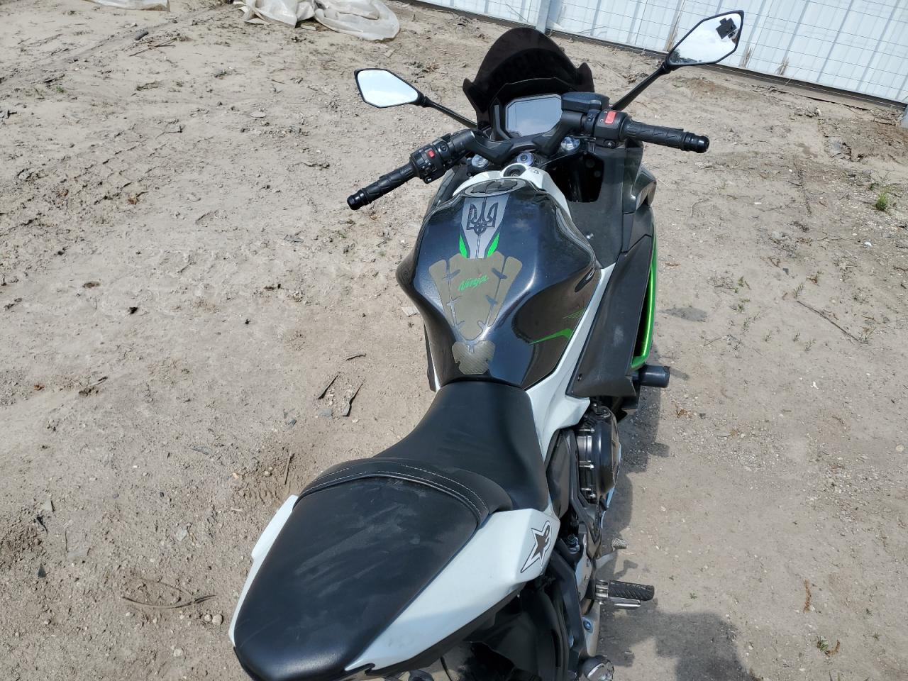 2022 Kawasaki Ex650 N VIN: ML5EXEN15NDA75600 Lot: 56949395