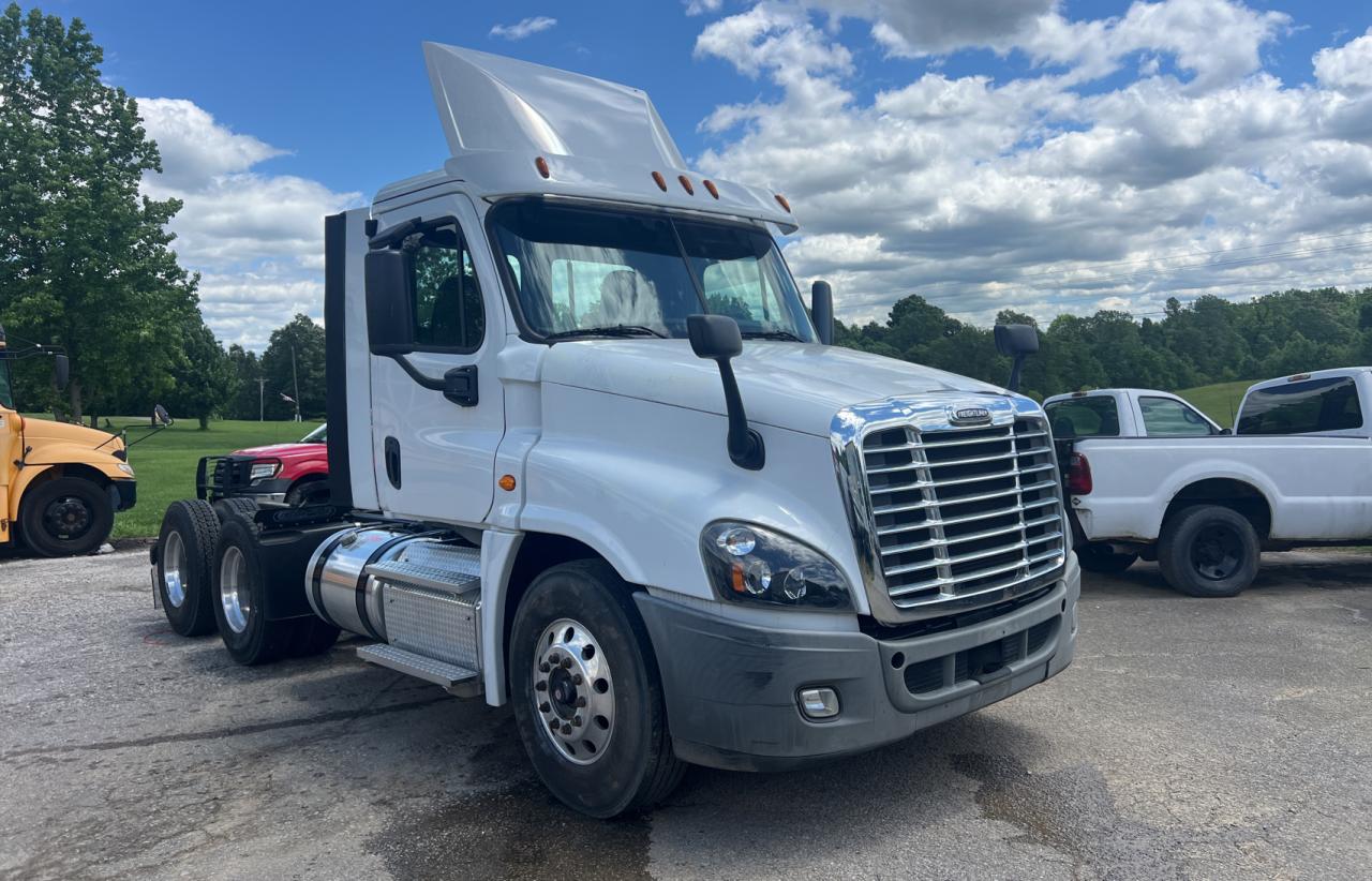 2018 Freightliner Cascadia 125 for Sale in Earlington, KY - Minor Dent/Scratches