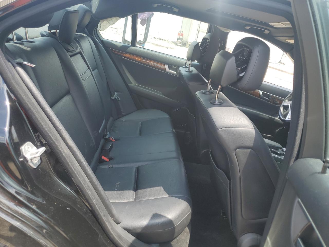 2013 Mercedes-Benz C 250 VIN: WDDGF4HBXDR290300 Lot: 58950985
