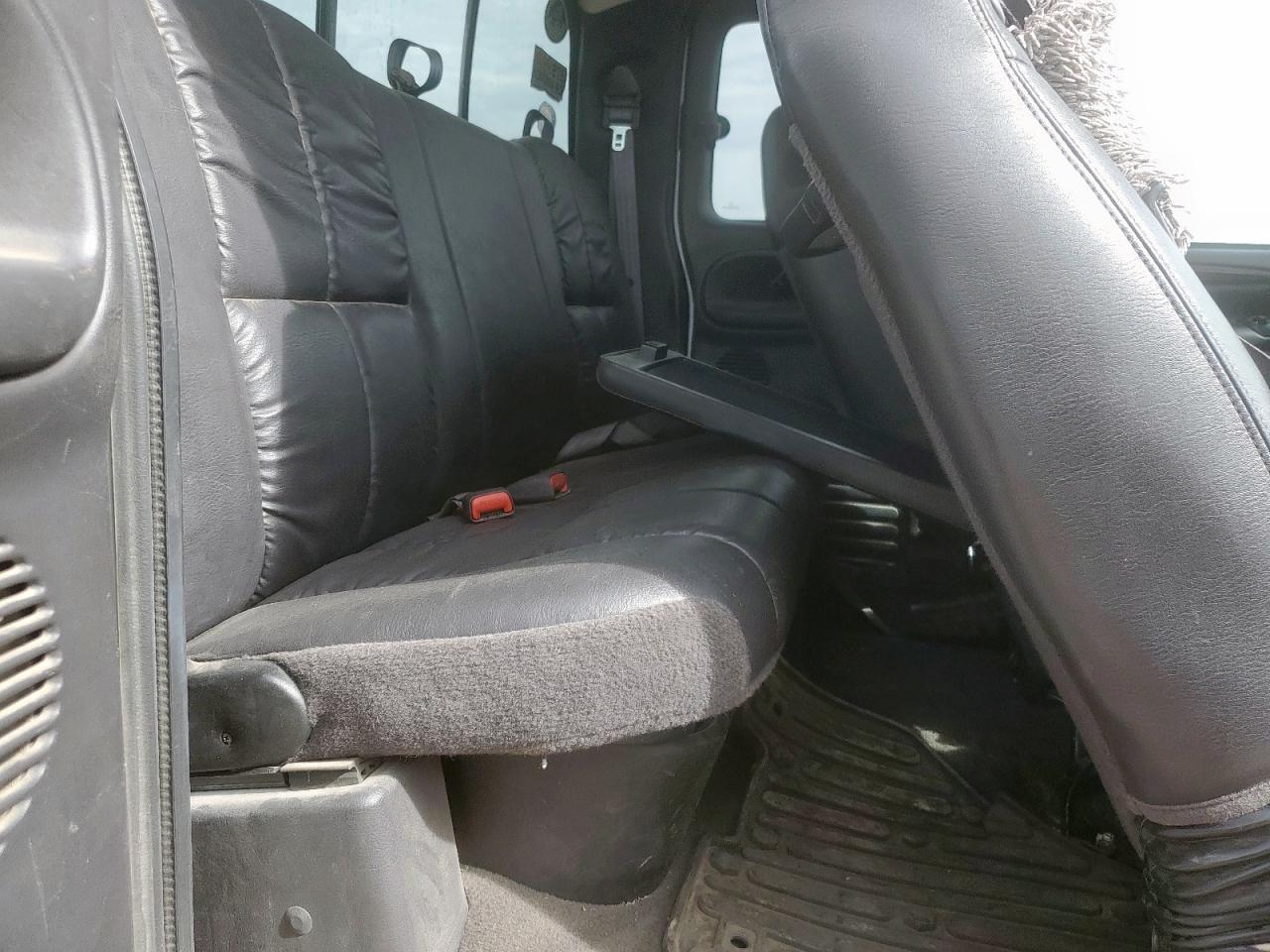 2001 Dodge Ram 2500 VIN: 1B7KC23631J517784 Lot: 56866425