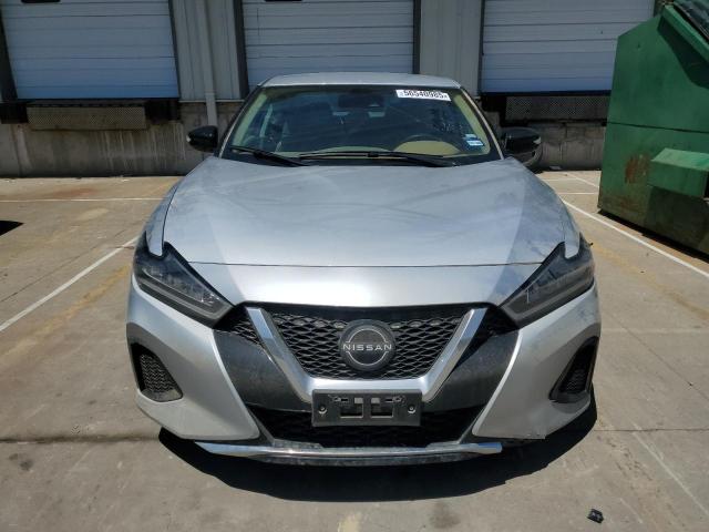  NISSAN MAXIMA 2023 Сріблястий