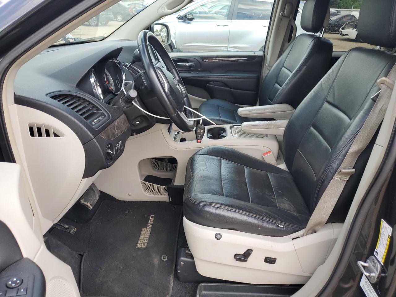 2011 Dodge Grand Caravan Crew VIN: 2D4RN5DG0BR710024 Lot: 56481175
