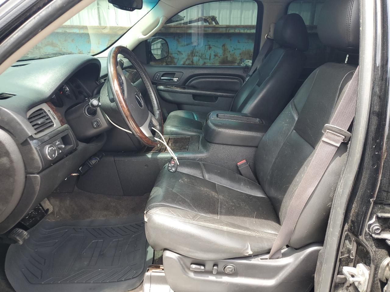 2013 GMC Yukon Xl Denali VIN: 1GKS2MEF6DR284747 Lot: 56336535