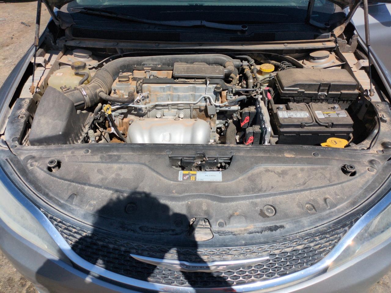 2015 Chrysler 200 Limited VIN: 1C3CCCAB4FN660631 Lot: 57184875