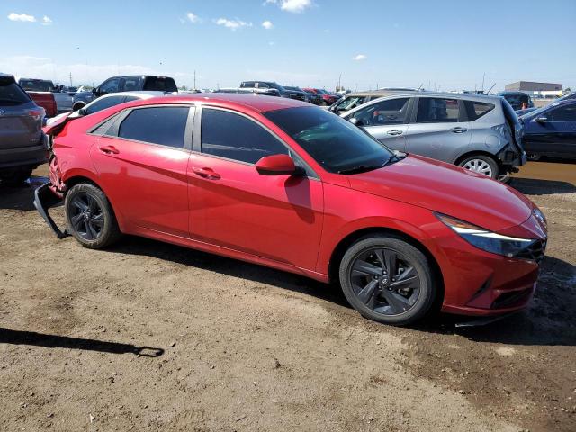  HYUNDAI ELANTRA 2021 Красный