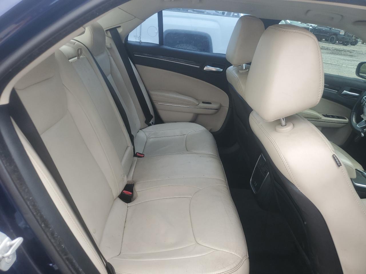 2016 Chrysler 300 Limited VIN: 2C3CCAAG9GH141262 Lot: 57250965