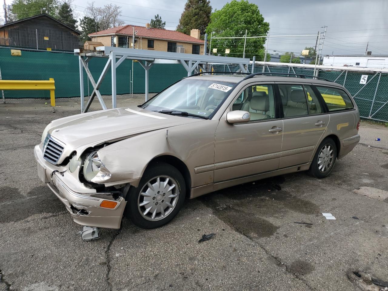 2000 Mercedes-Benz E 320 4Matic zu verkaufen in Denver, CO - Front End