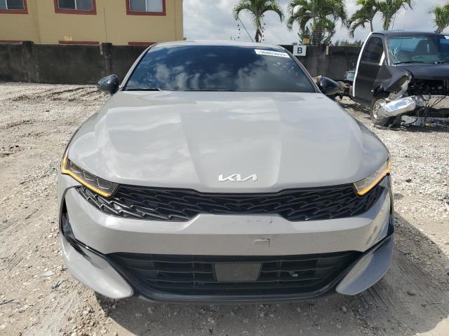  KIA K5 2023 Серый