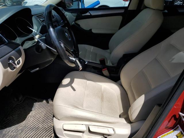  VOLKSWAGEN JETTA 2017 Красный