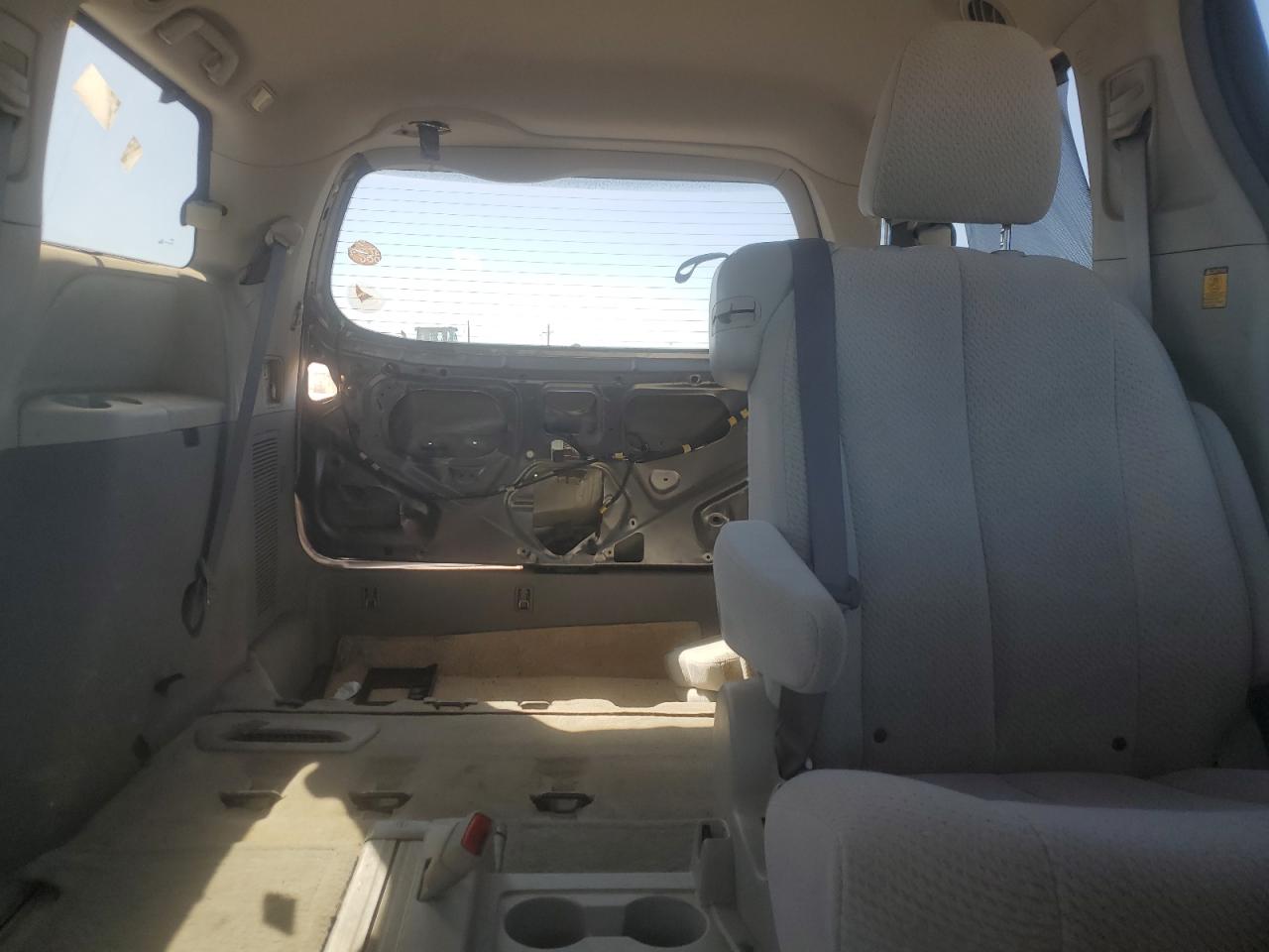 2012 Toyota Sienna Le VIN: 5TDKK3DC9CS180332 Lot: 57476375