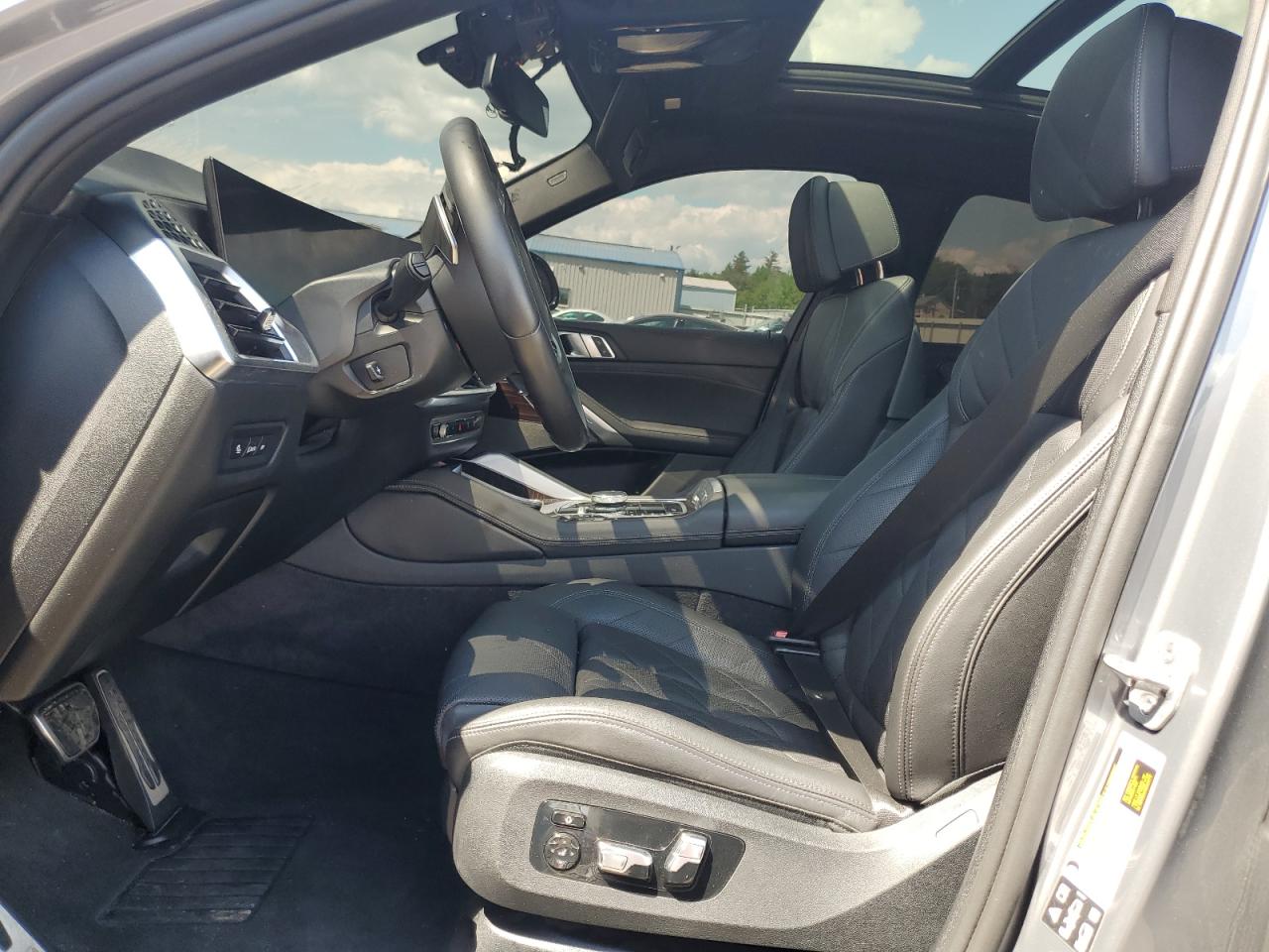 2024 BMW X6 xDrive40I VIN: 5UX33EX03R9U97639 Lot: 53248395