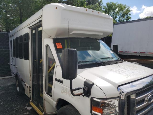 2017 Ford Econoline E350 Super Duty Cutaway Van