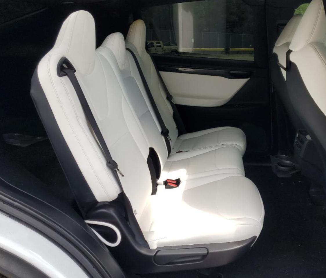 2020 Tesla Model X VIN: 5YJXCDE27LF261381 Lot: 58002965