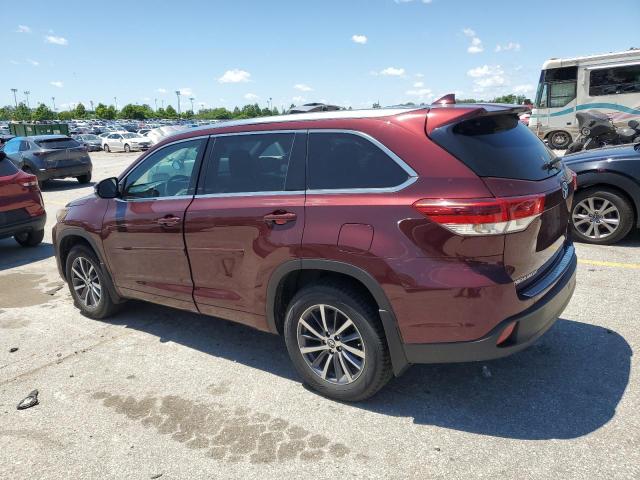  TOYOTA HIGHLANDER 2017 Красный