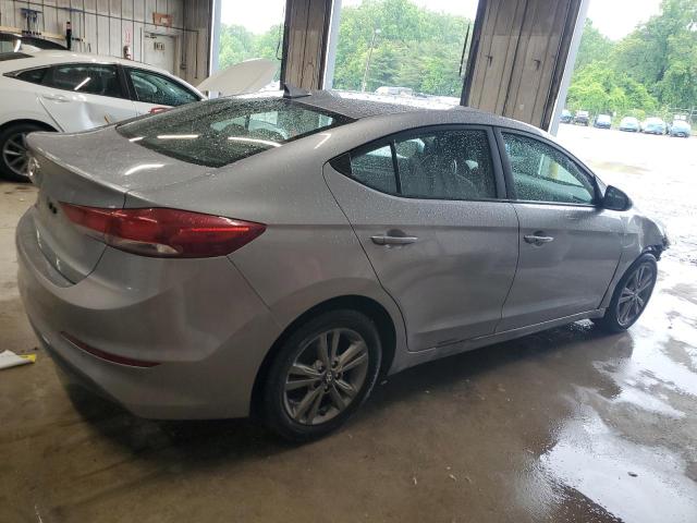  HYUNDAI ELANTRA 2017 Серебристый