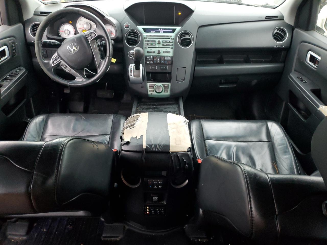 2011 Honda Pilot Touring VIN: 5FNYF4H92BB046168 Lot: 57095615