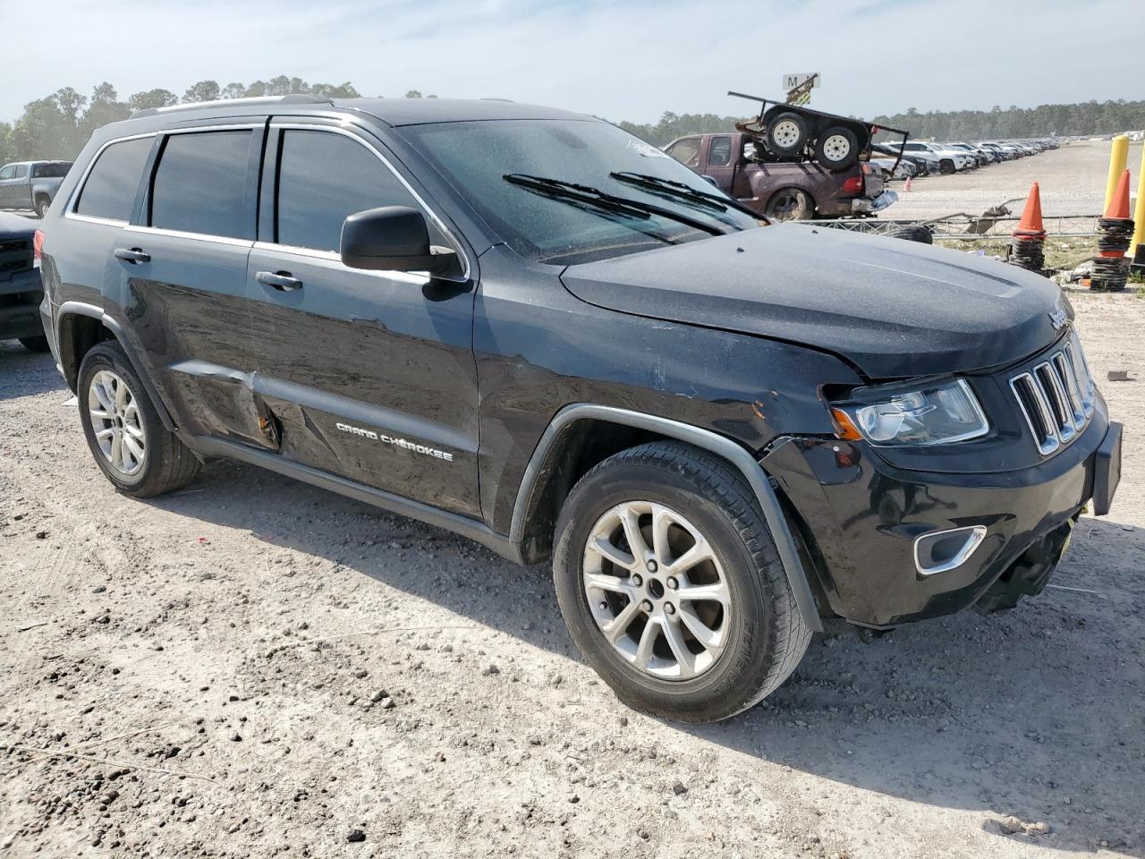 2015 Jeep Grand Cherokee Laredo VIN: 1C4RJEAG1FC125545 Lot: 57151665
