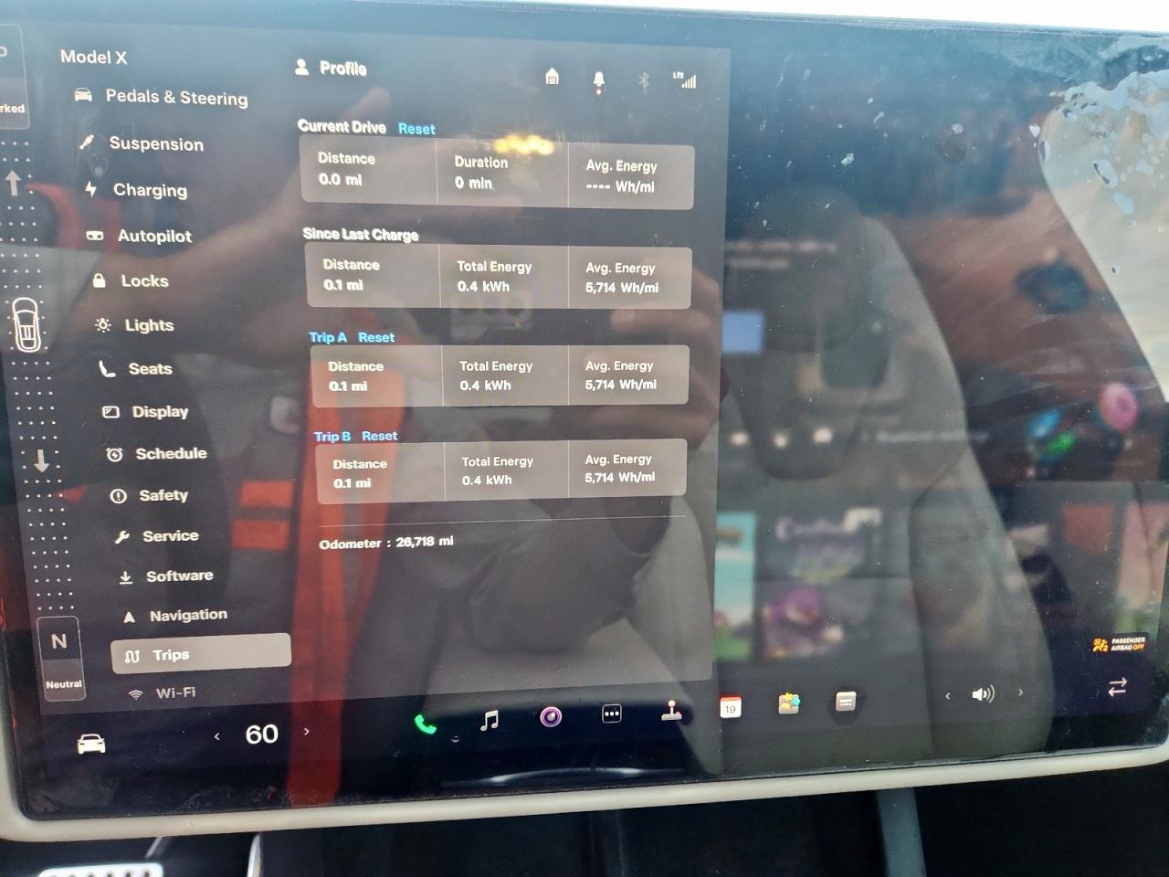 2022 Tesla Model X VIN: 7SAXCBE52NF364843 Lot: 57168925