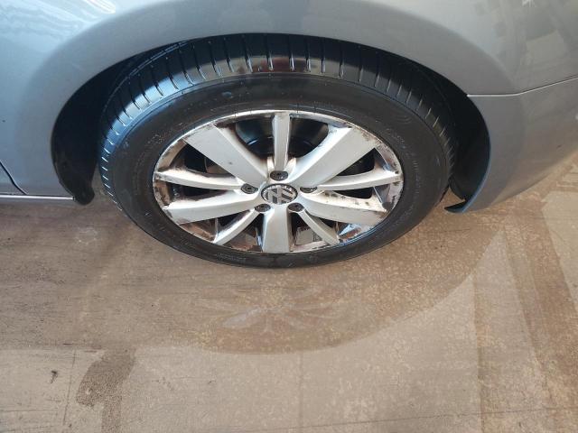 2011 VOLKSWAGEN GOLF MATCH