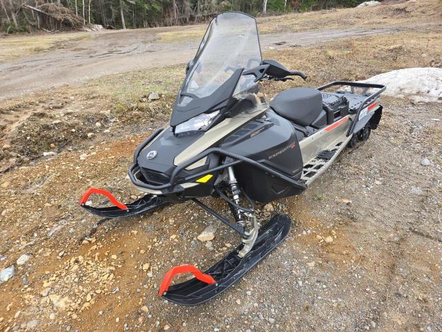 2022 SKIDOO EXPEDITION