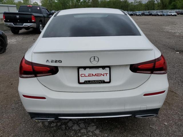  MERCEDES-BENZ A-CLASS 2021 Білий