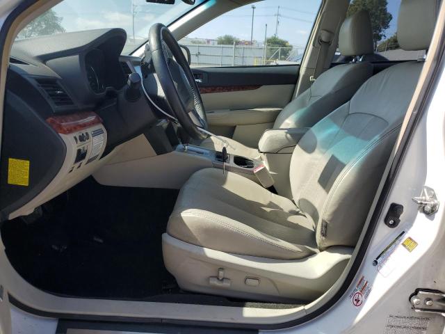  SUBARU LEGACY 2012 Белый