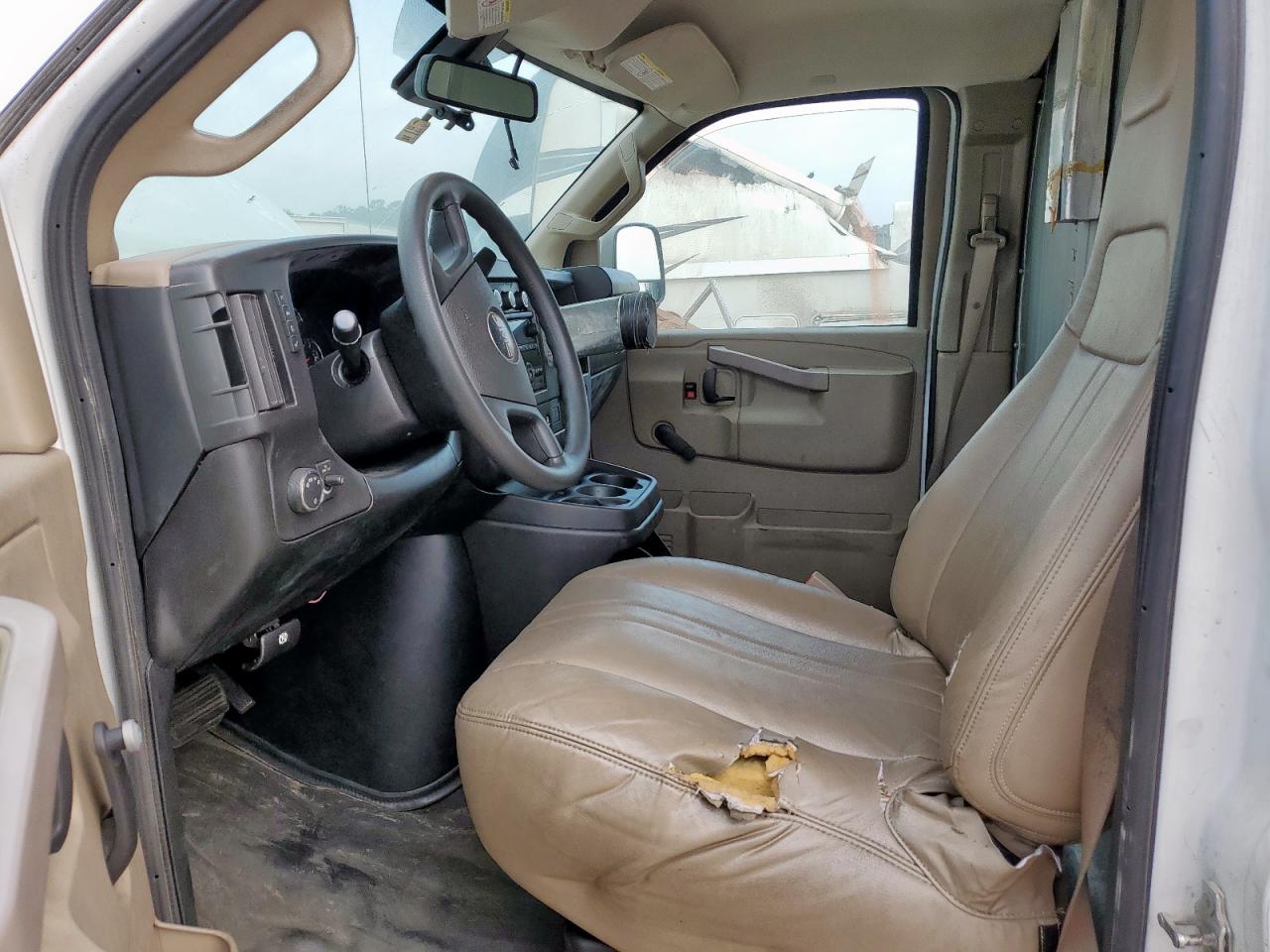 2019 GMC Savana Cutaway G3500 VIN: 1GD07RFP5K1231246 Lot: 56576385