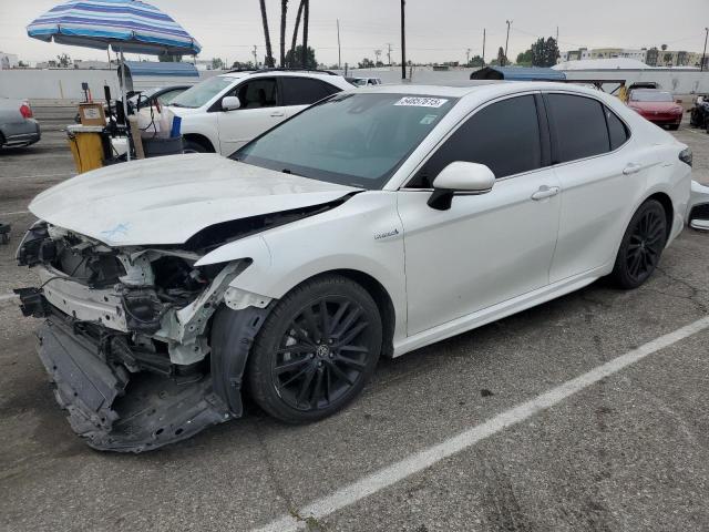  TOYOTA CAMRY 2021 Белый