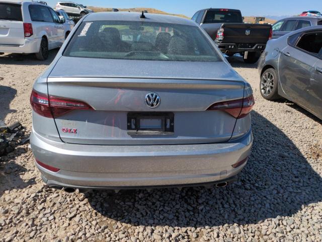  VOLKSWAGEN JETTA 2021 Серебристый