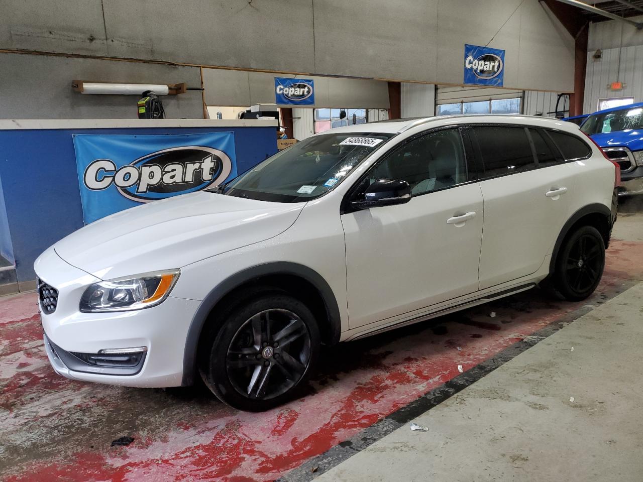 2016 Volvo V60 Cross Country Premier