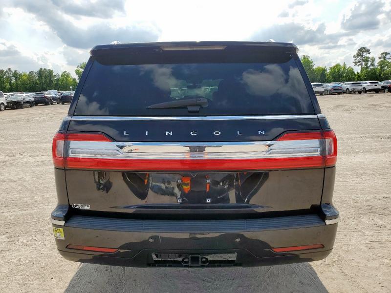  LINCOLN NAVIGATOR 2021 Czarny