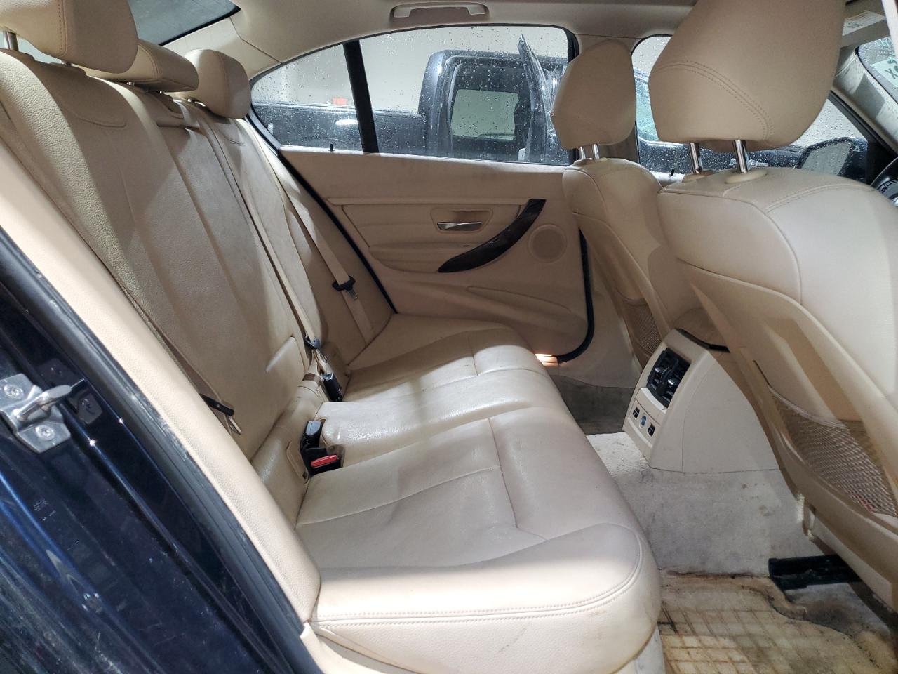 2015 BMW 335 Xi VIN: WBA3B9C52FF589221 Lot: 58531965