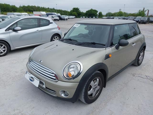 MINI ONE 2010