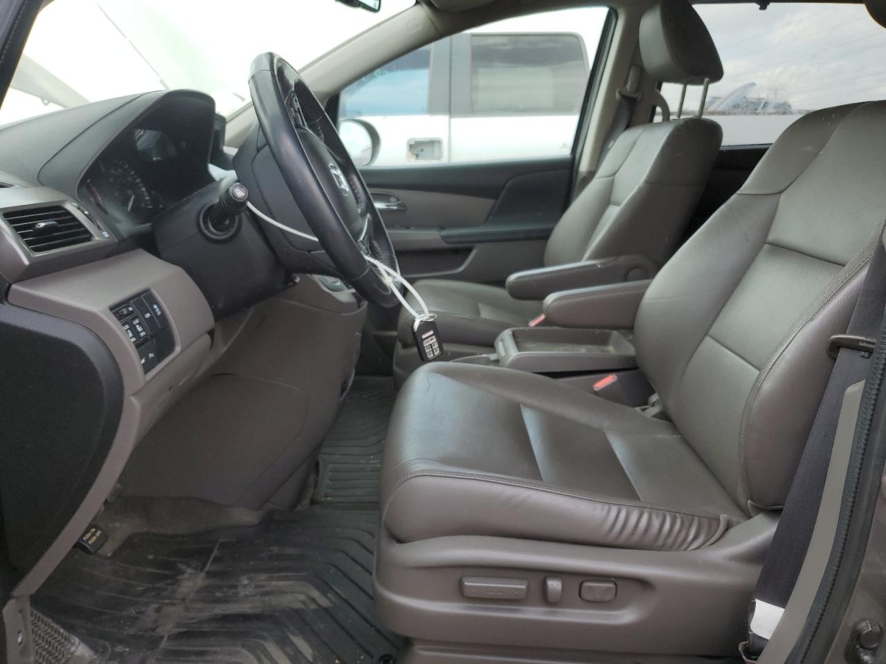 2015 Honda Odyssey Touring VIN: 5FNRL5H96FB047204 Lot: 56297985